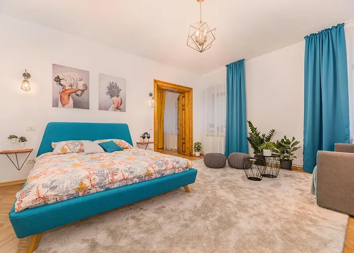 Garden Hideout - * בראשוב