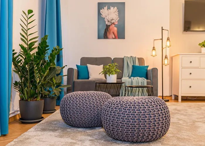 Garden Hideout - * בראשוב